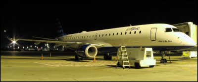 JetBlue Airways Embraer 190 (N247JB) Blue Is so You **Panoramic**