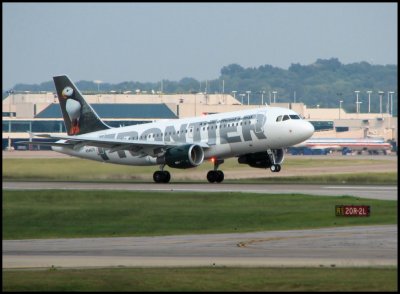 Frontier Airlines Airbus A319 (N946FR) The Puffin