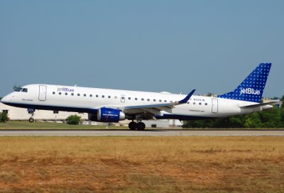 JetBlue Airways Embraer 190 (N229JB)