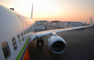 Miami Air International Boeing 737-8Q8 (N734MA)