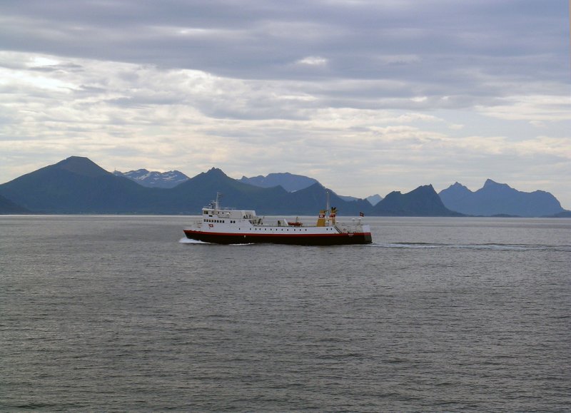 Ferry bound for Skutvik