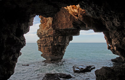 Caves, Cala Moraig