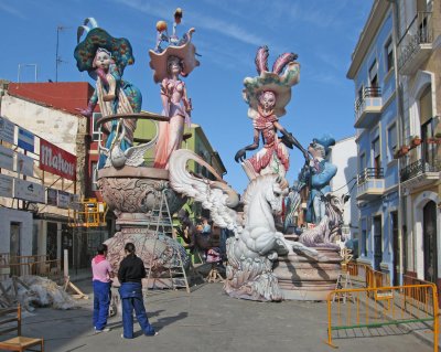 Fallas statues under construction