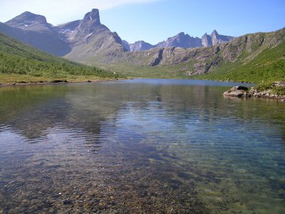 Romsdalhorn from Vengedalen