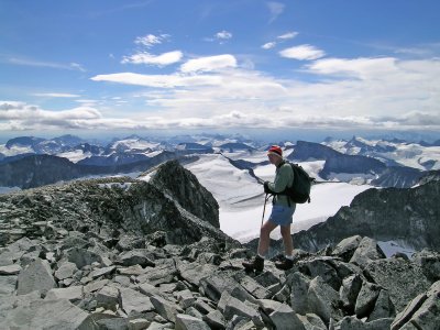 View SE from Galhopiggen summit