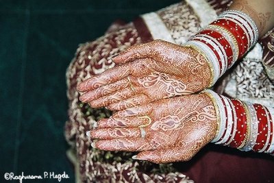 Mehandi on a bride's hand