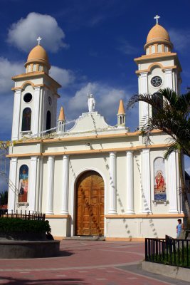 San Pedro Perulapn Church
