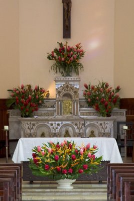 1685 Altar