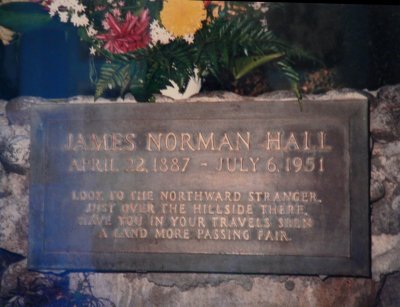 L511 Image showing grave of James Hall