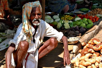 Vegetable market in Sellur