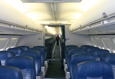 First Class - Delta 757