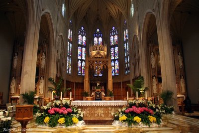 MAIN ALTAR