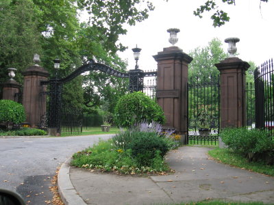 Gates to Sonnenberg Mansion and Gardens.jpg