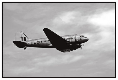 Douglas C-47A Skytrain (F-AZTE)