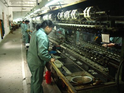 Preparing the silk in the factory