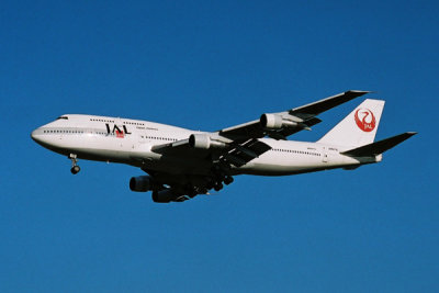 JAL BOEING 747 300 NRT RF 1926 3.jpg