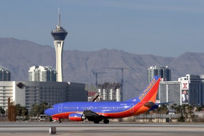 SOUTHWEST BOEING 737 500 LAS RF IMG_9068.jpg