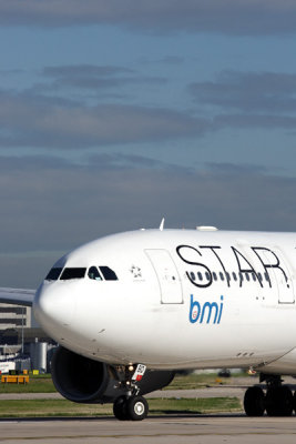 BMI BRITISH MIDLAND AIRBUS A330 200 MAN RF IMG_1931 jpg.jpg