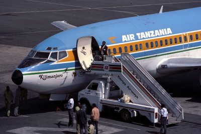 AIR TANZANIA BOEING 737 200 NBO RF 619 21.jpg