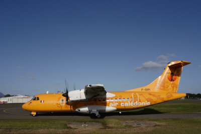 AIR CALEDONIE ATR42 GEA RF IMG_0105.jpg