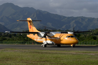 AIR CALEDONIE ATR42 GEA RF IMG_0258.jpg