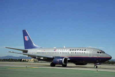 UNITED SHUTTLE BOEING 737 500 LAX RF 1508 7.jpg