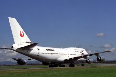 QANTAS JAL BOEING 747 300 BNE RF 494 20.jpg