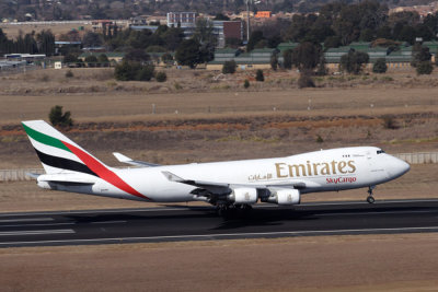 EMIRATES SKY CARGO BOEING 747 400F JNB RF IMG_0962.jpg