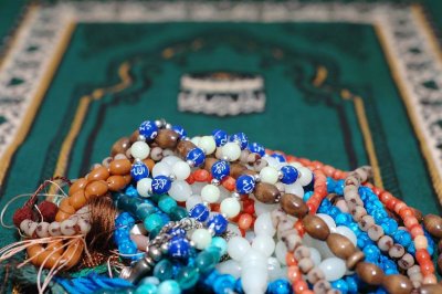 Picture 002 Prayer beads (Tasbeeh).jpg
