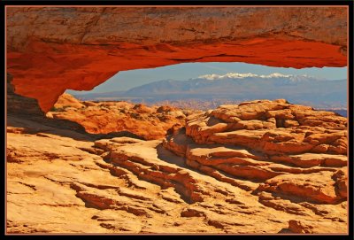 Mesa Arch 5458-v.jpg