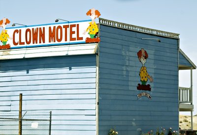 45Nevada sign motel.jpg