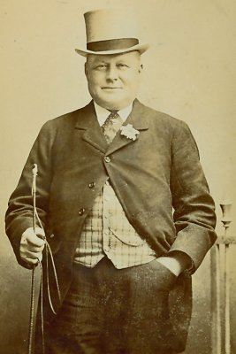 StephenBusby HS17.jpg