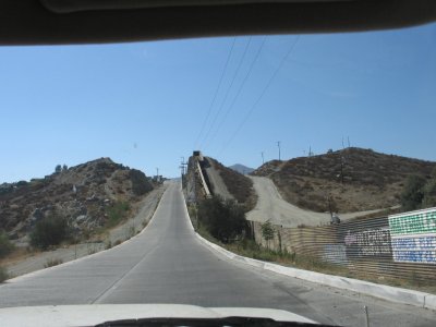 Road to Garita (border)