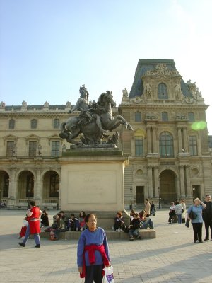 Louvre-3.jpg