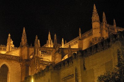 seville cathedral towers