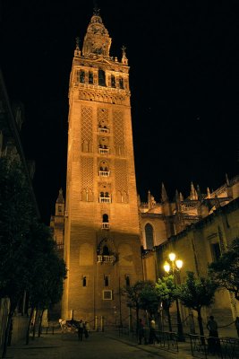 bell tower of seville cathedral