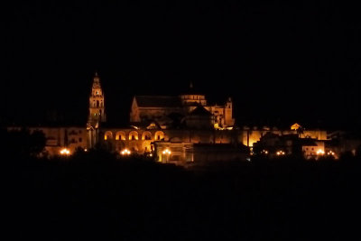 night view of the mezquita