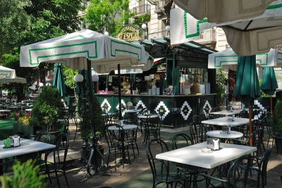 restaurant on the paseo del prado