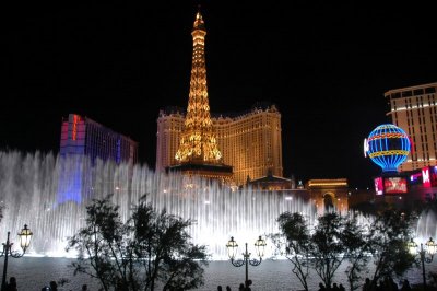 Paris Hotel and Bellagio Fountains