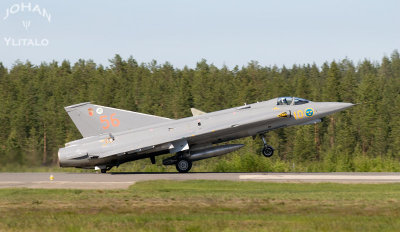 J-35 Draken 2.jpg