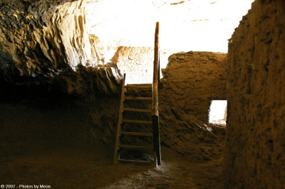 Inside a Cliff Dwelling 12638.jpg