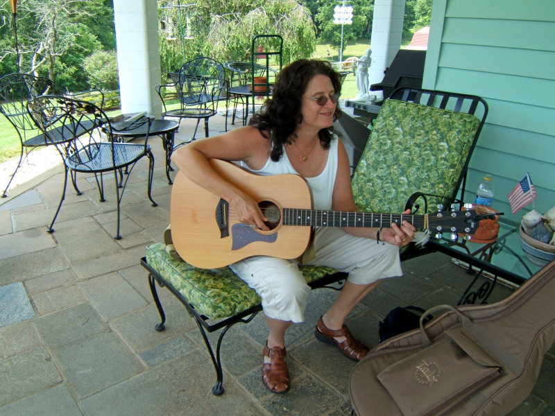 ~~Laura singing John Denvers songs from her heart~~