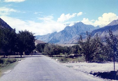 The road near Jugalot