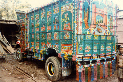 Peshawar Karkhana (truckyards)