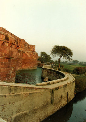 Wall and moat of Agra Fort