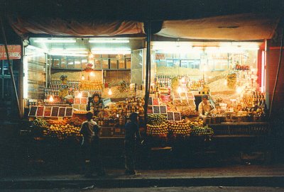 Stores at night - Dal Gate