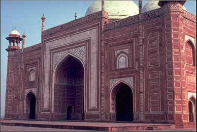 Taj-The mosque