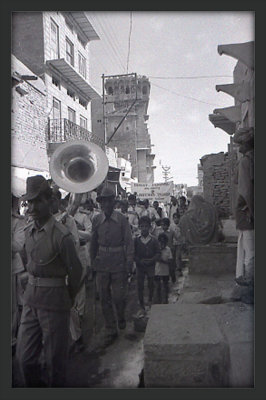 Jaisalmer-Parade-Here Come the Horns