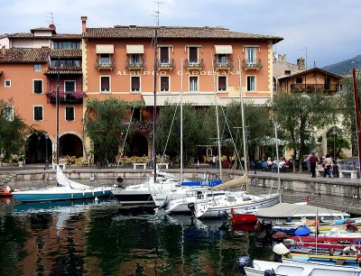 Italy:  Lake Garda, Italia Photos