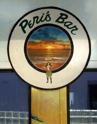 Peri's Bar